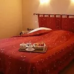 Logis L'auberge Du Quercy Blanc Hotel 2*