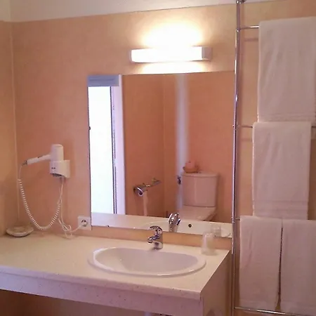 Hotel Logis L'auberge Du Quercy Blanc