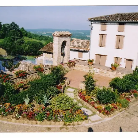 Logis L'auberge Du Quercy Blanc Hotel 2*