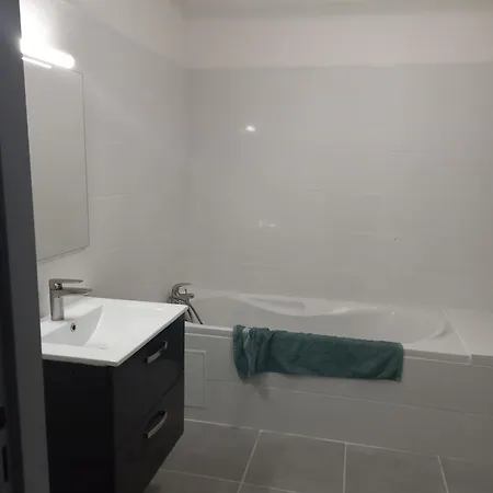 L'auberge Du Quercy Blanc 2*