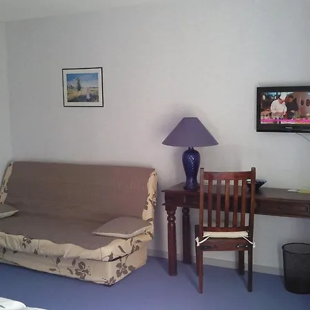 ホテル Logis L'auberge Du Quercy Blanc 2*