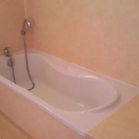 Logis L'auberge Du Quercy Blanc 2*